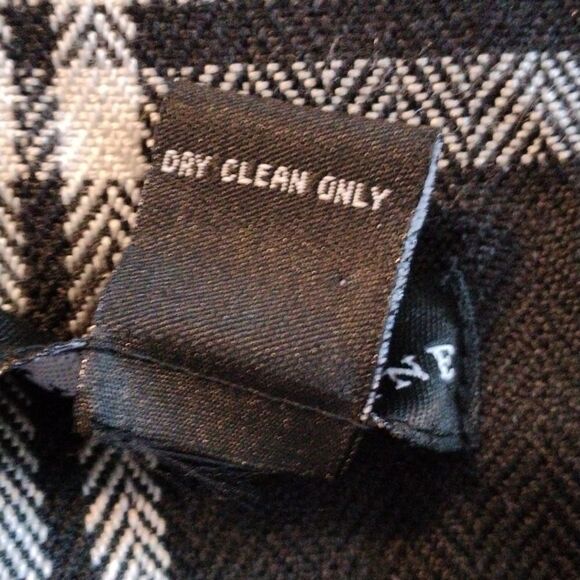 Larry Levine Plaid Jacket - Picture 10 of 11